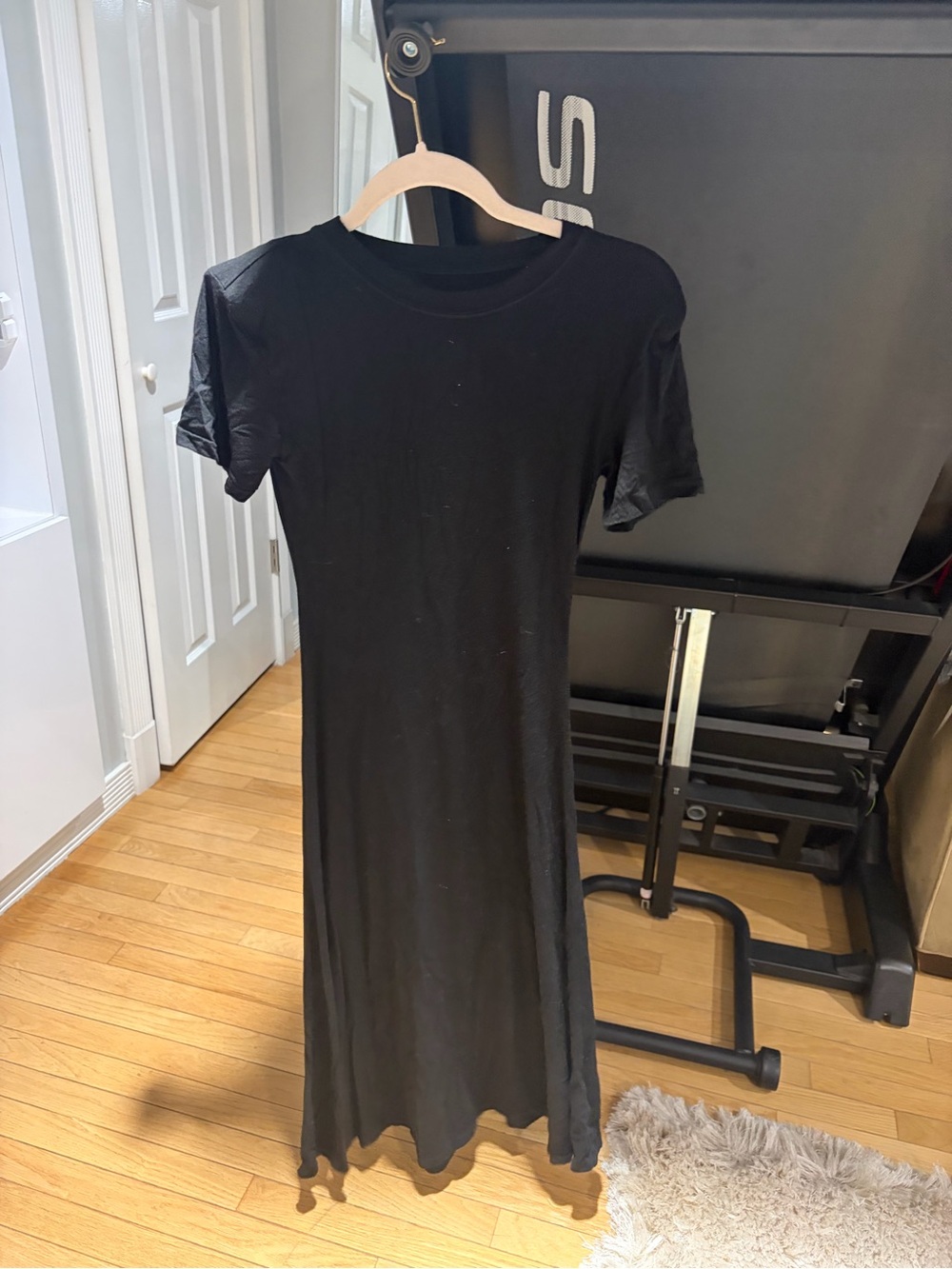 Classic Black Short-Sleeve Maxi Dress with shoulder padding